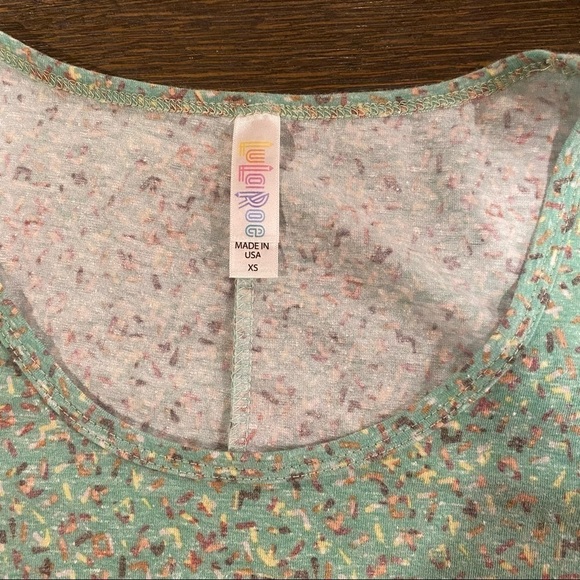 NWT LuLaRoe “Perfect T” Short Sleeve Shirt Size XS (2-4) - Picture 5 of 8